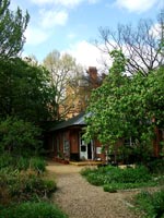 chelsea-physic-garden-buildings