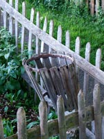 rustic-rubbish-bin